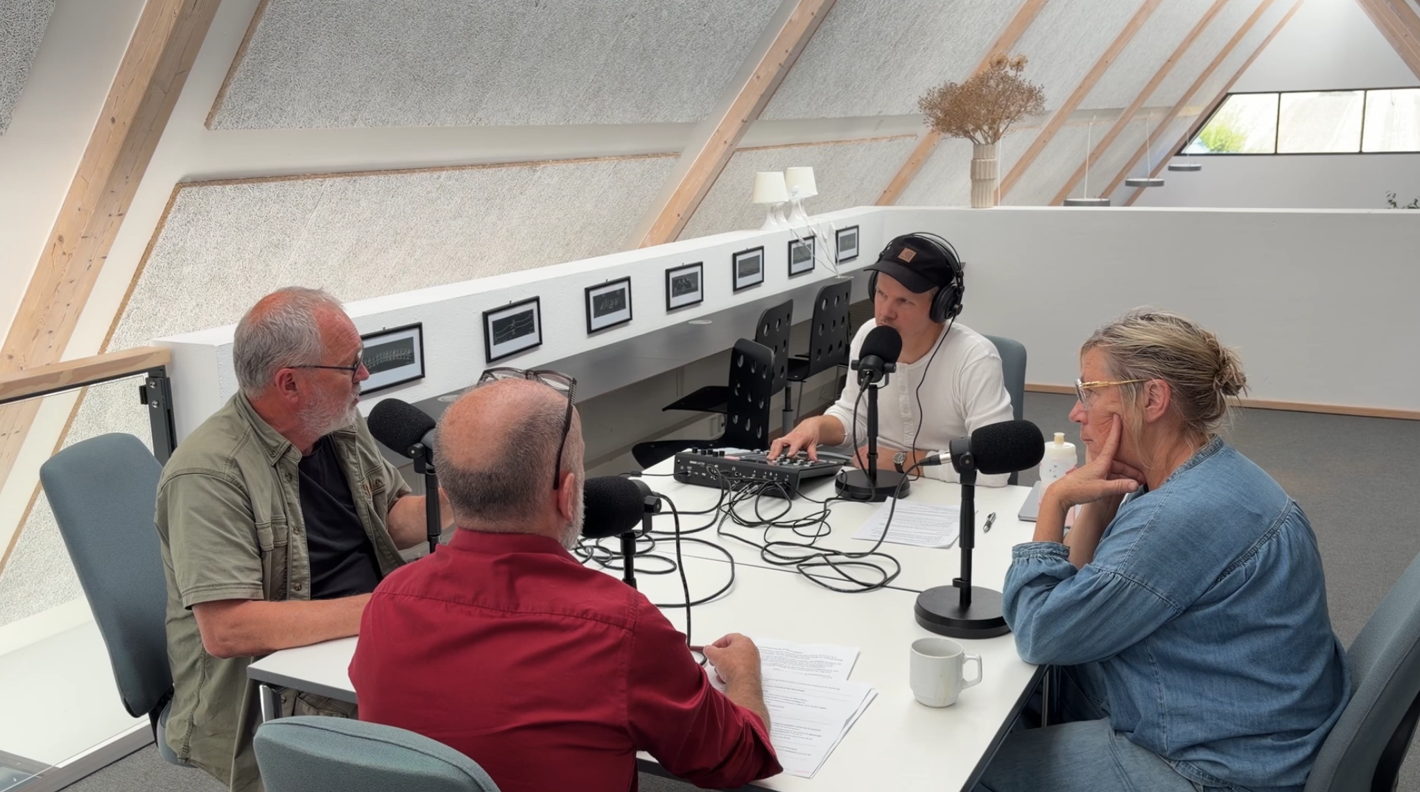 Podcastoptagelse produceret af Aksiom Research